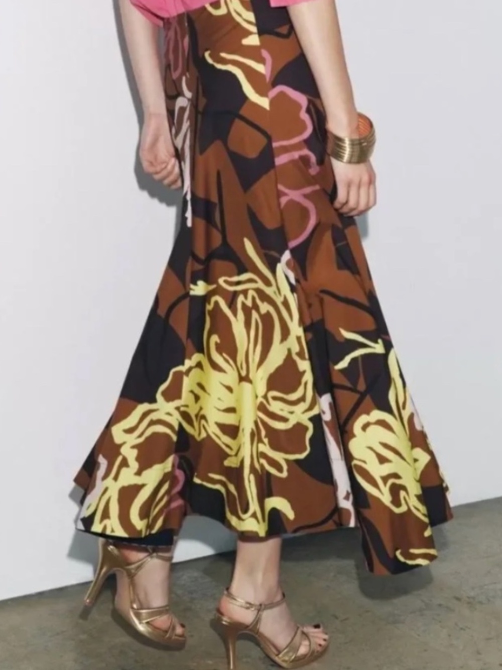 NWT • Zara Floral Asymmetric Midi Skirt | M